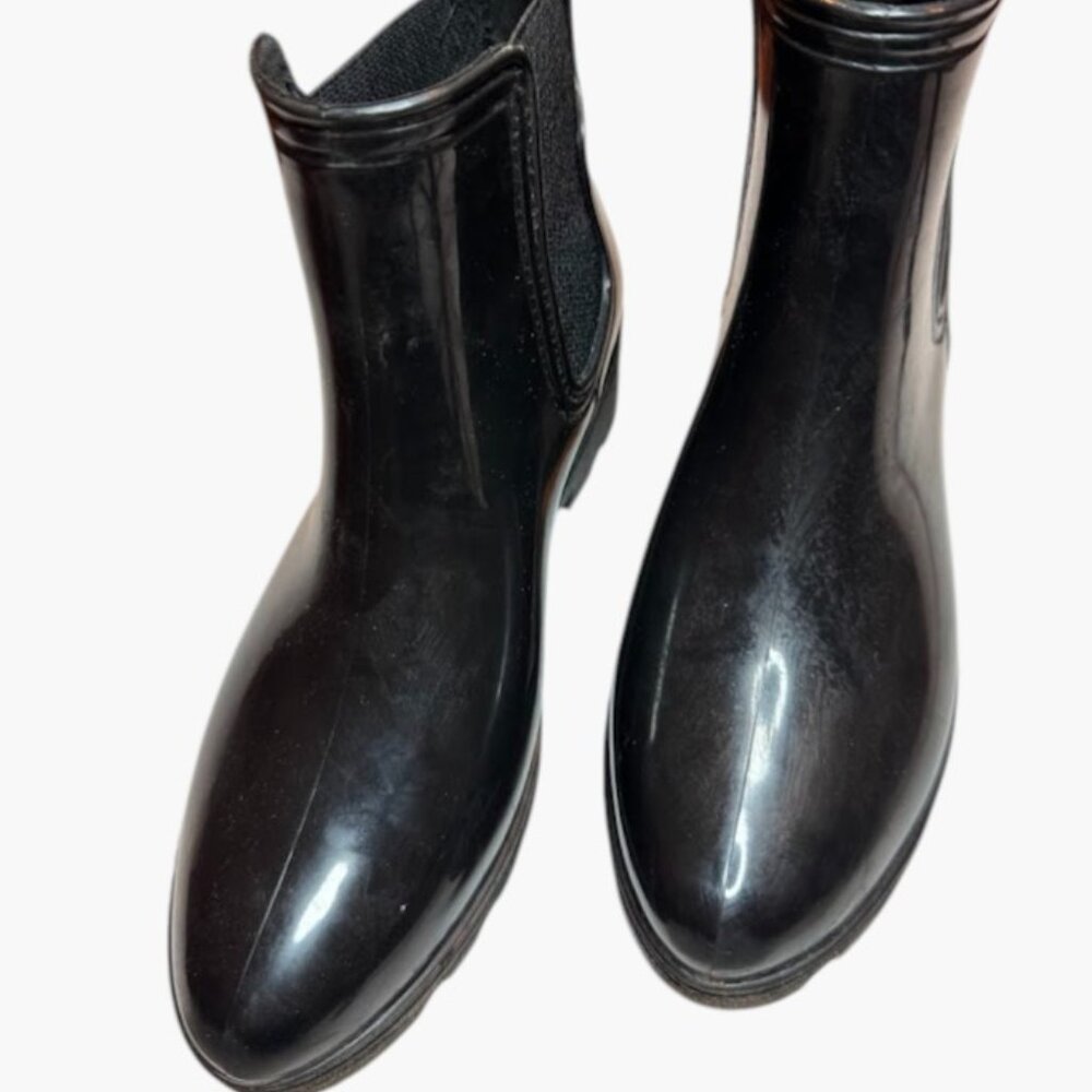 Black Waterproof Chelsea Rain Boots — Women’s Size 6